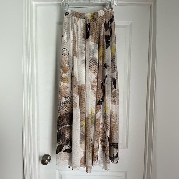 Tiered Maxi Skirt - Picture 5 of 10